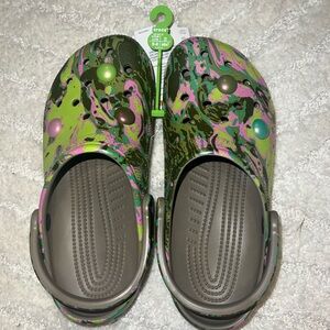 Classic bubble marble clogs. Crocs. Blue, pink,army green
